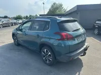Gebraucht Peugeot 2008 Allure 82 PS (60 kW) 2018 Grün SUV