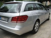 Gebraucht Mercedes E220 170 PS (125 kW) 2013 Silber metallic Kombi