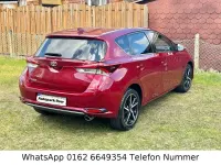 Gebraucht Toyota Auris Team 116 PS (85 kW) 2018 Rot Limousine