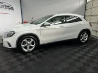 Gebraucht Mercedes GLA180 Urban 122 PS (89 kW) 2019 Weiß SUV