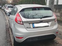 Gebraucht Ford Fiesta 82 PS (60 kW) 2014 Silber Kleinwagen