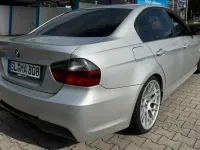 Gebraucht BMW 318 123 PS (90 kW) 2007 Silber Limousine