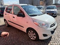 Gebraucht Hyundai i10 Edition 69 PS (50 kW) 2013 Weiß Kleinwagen