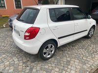 Gebraucht Skoda Fabia 86 PS (63 kW) 2013 Weiß Kleinwagen