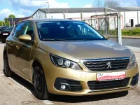Gebraucht Peugeot 308 Allure 131 PS (96 kW) 2018 Gold Limousine