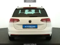 Używany VW Passat 122 KM (89 kW) 2023 Biały Kombi