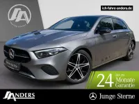 Gebraucht Mercedes A200 Night 150 PS (110 kW) 2025 Mountaingrau Limousine