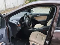 Gebraucht Mercedes B200 Style 136 PS (100 kW) 2014 Braun Kleinwagen
