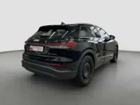 Gebraucht Audi Q4 e-tron Comfort 150 kW (204 PS) 2023 Mythosschwarz metallic SUV