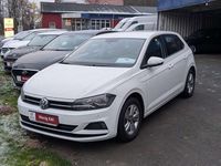 Gebraucht VW Polo Comfortline 80 PS (58 kW) 2019 Weiß Kleinwagen