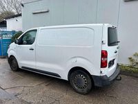 Gebraucht Toyota Proace Comfort 116 PS (85 kW) 2017 Weiß Van / Kleinbus