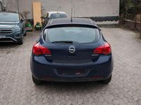 Usata Opel Astra Selection 87 CV (63 kW) 2011 Blu Berlina