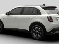 Neu Fiat 600 Icon 110 PS (80 kW) 2026 Gelato weiß SUV