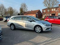 Gebraucht Opel Astra Edition 110 PS (80 kW) 2018 Silber Kombi
