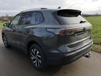 Neu VW Tiguan Life 150 PS (110 kW) 2026 Delfingrau metallic SUV