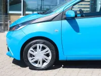 Gebraucht Toyota Aygo X-play 69 PS (50 kW) 2017 Blau Kleinwagen