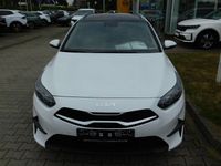 Gebraucht Kia Ceed Platinum 136 PS (100 kW) 2023 Weiß Kleinwagen