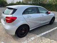 Gebraucht Mercedes 180 109 PS (80 kW) 2014 Silber Limousine