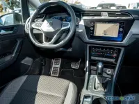 Używany VW Touran Active 150 KM (110 kW) 2023 Czarny Minivan