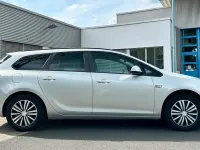 Gebraucht Opel Astra 101 PS (74 kW) 2011 Silber Kombi