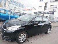 Gebraucht Peugeot 208 Active 82 PS (60 kW) 2017 Schwarz Kleinwagen