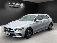 Gebraucht Mercedes A180 217 PS (159 kW) 2022 Silber Limousine