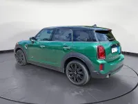 Gebraucht Mini Cooper S Countryman Classic 178 PS (130 kW) 2023 British racing green meta SUV