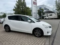 Gebraucht Toyota Verso Skyview Edition 111 PS (81 kW) 2014 Super white 2 Van / Kleinbus