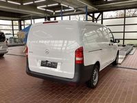 Gebraucht Mercedes e-Vito 84 kW (115 PS) 2023 Weiss Van / Kleinbus