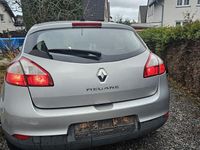 Gebraucht Renault Mégane 110 PS (80 kW) 2011 Silber Limousine