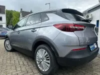 Gebraucht Opel Grandland X Edition 131 PS (96 kW) 2018 Kontrast grau/quarz silber SUV