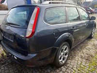 Gebraucht Ford Focus Style 109 PS (80 kW) 2009 Royalgrau met. Kombi