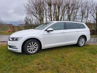 Gebraucht VW Passat Comfortline 150 PS (110 kW) 2017 Weiß Kombi
