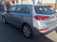 Gebraucht Hyundai i30 Trend 120 PS (88 kW) 2022 Silber Limousine