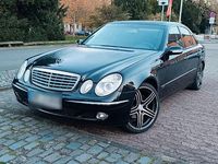 Second-hand Mercedes E240 177 CP (130 kW) 2003 Negru Berlinǎ