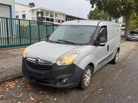 Gebraucht Opel Combo 105 PS (77 kW) 2012 Silber Van / Kleinbus