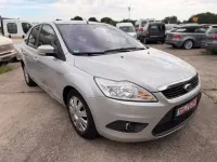 Gebraucht Ford Focus Style 109 PS (80 kW) 2010 Silber Limousine