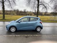 Gebraucht Hyundai i10 67 PS (49 kW) 2017 Blau Kleinwagen