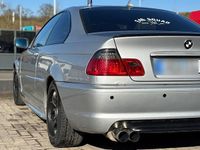 Gebraucht BMW 320 170 PS (125 kW) 2001 Silber Coupé