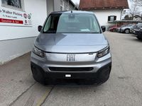 Neu Fiat Doblò 102 PS (75 kW) 2025 Grau Van / Kleinbus