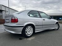 Gebraucht BMW 316 105 PS (77 kW) 1999 Silber