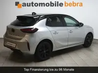 Gebraucht Opel Corsa 101 PS (74 kW) 2024 Kristall silber Kleinwagen