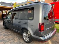Używany VW Caddy Maxi 150 KM (110 kW) 2020 Szary Minivan