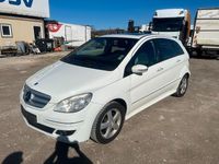 Gebraucht Mercedes B200 140 PS (102 kW) 2008 Weiß Van / Kleinbus