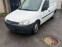 Gebraucht Opel Combo 90 PS (66 kW) 2011 Weiß Limousine