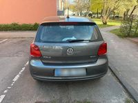 Gebraucht VW Polo 69 PS (50 kW) 2013 Grau Kleinwagen