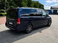 Gebraucht Mercedes 250 Exclusive 233 PS (171 kW) 2017 Blau Van / Kleinbus