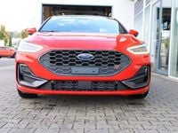 Neu Ford Focus ST 280 PS (205 kW) 2026 Racered Limousine
