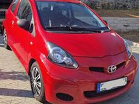 Gebraucht Toyota Aygo 68 PS (50 kW) 2010 Rot Kleinwagen