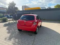 Gebraucht Toyota Yaris Life 101 PS (74 kW) 2011 Rot Kleinwagen